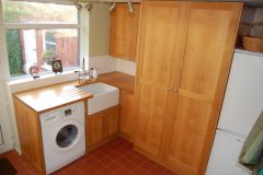 Oak utilty room