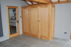 Oak Utility Room