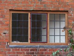 Oak window with metal casements